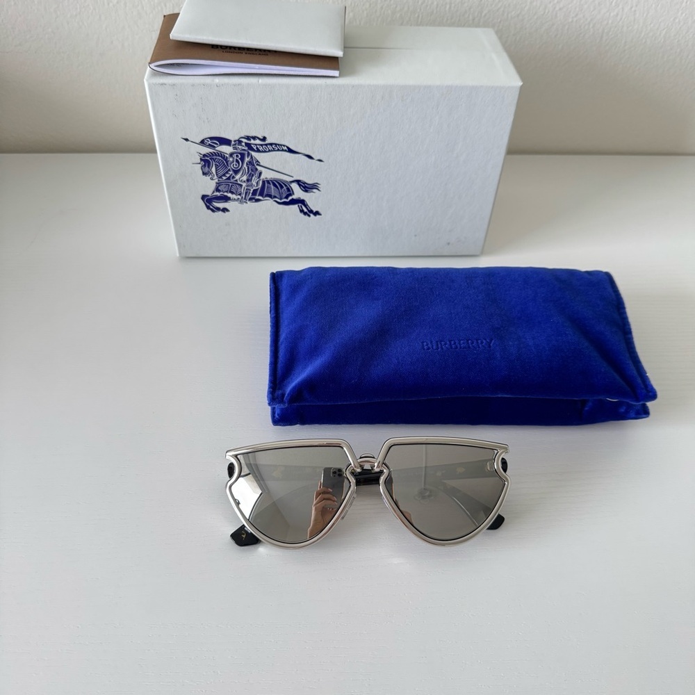 New! Burberry Sunglasses B 3152 1005/6G Metallic Silver Mirror, Authentic - Picture 11 of 16